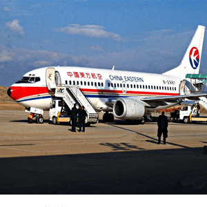 阿拉善右旗巴丹吉林机场邮寄航空快运业稳步发展的原因是什么？